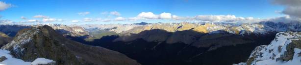 One last panorama from the summit before descending. 